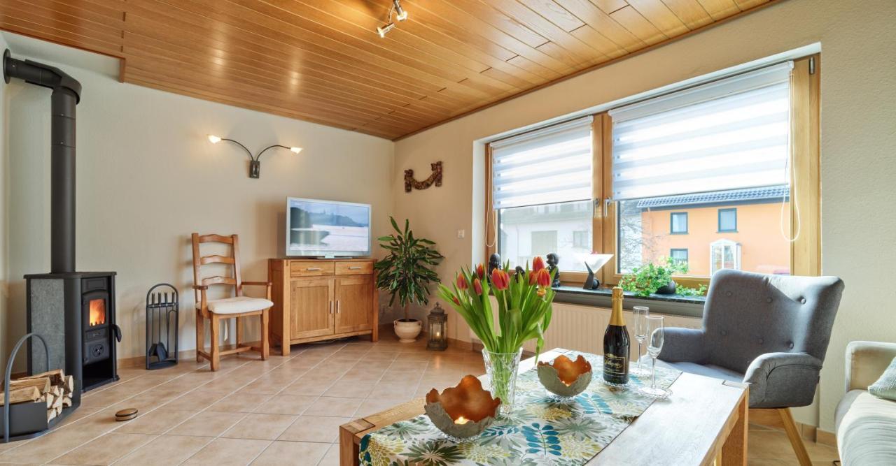 Ferienhaus Goetten Hontheim Exterior foto